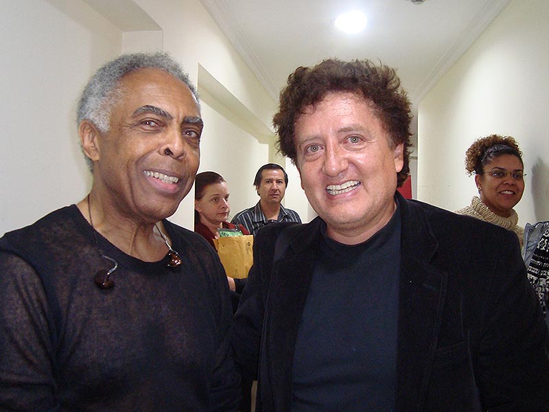 Con Gil